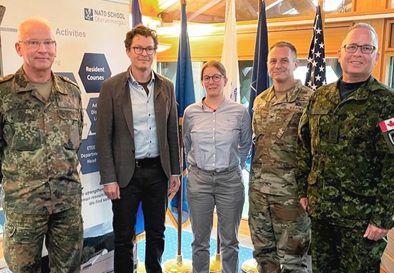 Besuch bei dem neuen NATO Colonel Oberammergau